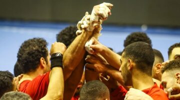 الأهلي يواجه الترجي في نهائي السوبر الأفريقي لليد اليوم