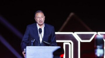 الخطيب يتوجّه إلى قنا لتشييع جثمان شقيقته واستقبال العزاء