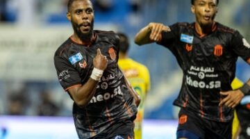 الرياض يقلب الطاولة على الخليج في الثواني الأخيرة