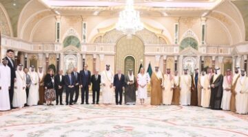 بحضور الفيصل.. أمير الكويت يستقبل رئيس الأولمبية الدولية