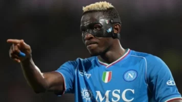 أوسيمين يُفضل يوفنتوس على الهلال