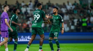 الأهلي يستعيد انتصاراته في روشن على حساب الخلود