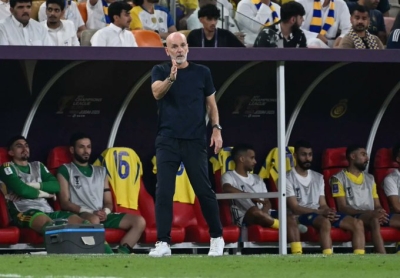 مدرب فرنسي يقترب من خلافة بيولي في قيادة النصر