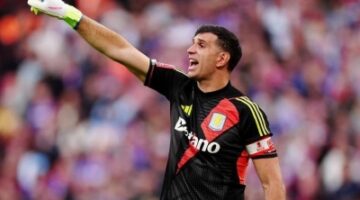 النصر يكثف مفاوضاته مع إيميليانو مارتينيز