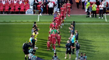 تحية الأبطال في آنفيلد.. أرسنال يقيم ممرًا شرفيًا لليفربول المتوج بلقب الدوري الإنجليزي – الجريدة