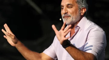 باسم يوسف مهدد بإلغاء عرضه في أميركا: ضغوطات كثيرة