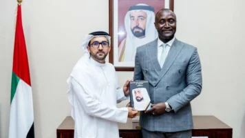 الشارقة وغينيا تبحثان التعاون في مجالات التعليم العالي