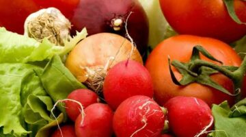 أسعار الخضروات والفاكهة والبسلة والخيار اليوم الخميس 1-5-2025