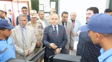 محافظ كفر الشيخ ووكيل التعليم يتفقدان مدرسة بلطيم الثانوية الصناعية العسكرية