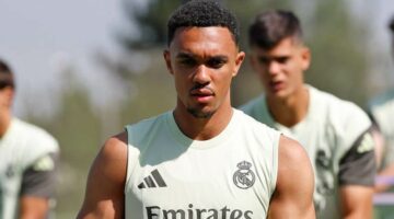 “شعرنا بالإحباط بسببه” .. رئيس ليفربول يُعلق على رحيل أرنولد لريال مدريد