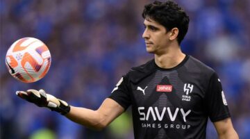 “يصطاد في الماء العكر”.. الهلال يفاضل بين ثلاثي برشلونة وليفربول ومانشستر سيتي