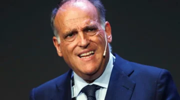 تيباس يختار مرشحًا غريبًا للتنافس على جائزة الكرة الذهبية 2025