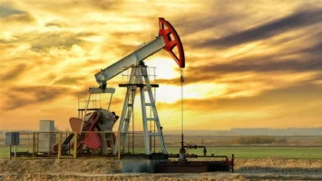 أسعار النفط تتراجع مع ترقب نتائج محادثات التجارة بين الصين وأمريكا