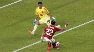 أوستاري: لاعب الأهلي يستحق جائزة رجل المباراة.. وميسي أدهشني