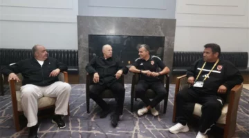 صور | هاني أبو ريدة يزور بعثة الأهلي في نيوجيرسي قبل مواجهة بالميراس