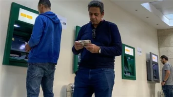 مرتبات يوليو 2025 تبدأ بالزيادة الجديدة لكن رسوم السحب من ماكينات ATM تهدد الخصم الصامت – اعرف إزاي تحافظ على كل جنيه
