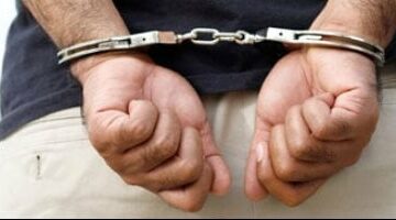 القبض على عامل يخفى هاتف محمول لتصوير السيدات داخل حمام كافيه بالدقي