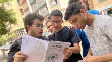 وزارة التعليم تتعهد بامتحانات ثانوية عامة منضبطة وخالية من الغش.. وتؤكد: التعامل بحسم مع المخالفين.. وتشكيل فريق لرصد أى مخالفات داخل اللجان وتتبع الأسئلة المتداولة.. وتحذر الطلاب من تصوير الأسئلة