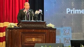عميد طب قصر العينى: بحثنا مع رئيس وزراء صربيا تطوير التعليم الطبى