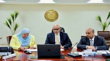وزير التعليم يوجّه باتخاذ إجراءات مشددة ضد الغشاشين بامتحانات الدبلومات
