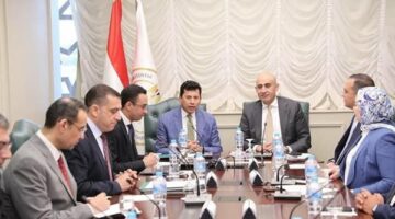 وزير التربية والتعليم يبحث مع وزير الشباب والرياضة إطلاق دوري المدارس على مستوى الجمهورية