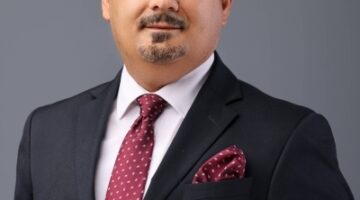 يوم في حياة هاتف | صحيفة الوطن