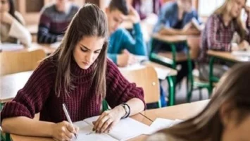 التعليم تهدى أسئلة امتحانات الثانوية العامة 2025 للطلاب قبل انطلاقها..وتحذر 6 آلاف طالب