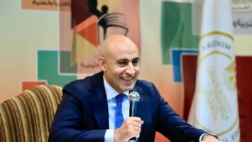 وزير التعليم ينفي إلغاء الصف السادس الإبتدائي