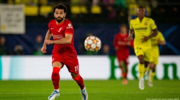 صلاح يتصدر قائمة المرشحين لجائزة أفضل لاعب بالدوري الإنجليزي – DW – 2025/5/15