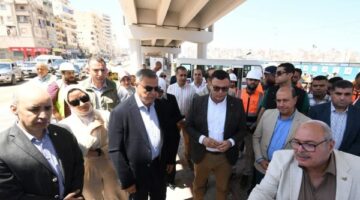 وزير الإسكان ومحافظ الإسكندرية يعقدان اجتماعا لمتابعة ملفات العمل والمشروعات المشتركة
