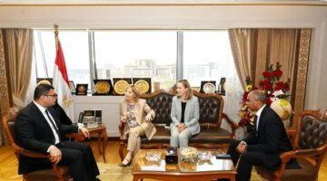 ‏وزير الإسكان يناقش مع نائبة رئيس بنك الاستثمار الأوروبي مشروعات التعاون