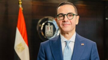 وزير الاستثمار يتوجه إلى الصين لتعزيز العلاقات الاقتصادية المشتركة