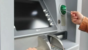 رسميًا.. رسوم السحب من الـATM وإنستاباي بعد قرار المركزي الأخير