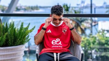 زيزو على دكة بدلاء الأهلي أمام باتشوكا استعدادا لكأس العالم للأندية
