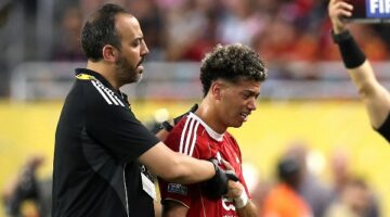 الأهلي لن يفرط في إمام عاشور.. ولاتوجد مفاوضات مع مدافع الإفريقي التونسي