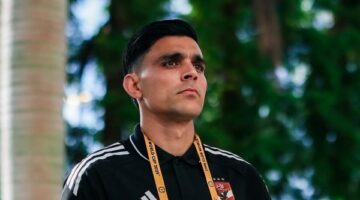 أزمة بن شرقي وريبيرو.. اللاعب يدخل في حسابات المدرب خلال لقاء بالميراس