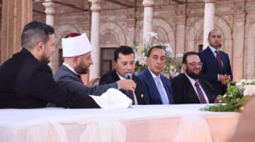 صور.. رئيس الوزراء وكبار رجال الدولة في حفل عقد قران ابنة وزير الشباب والرياضة