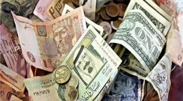 الريال السعودي بـ 13.24 جنيه.. أسعار العملات العربية مستهل اليوم