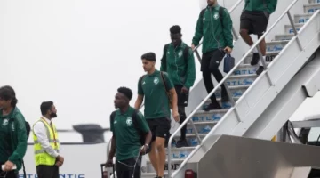 بعثة الأخضر تصل إلى أمريكا للمشاركة في بطولة الكأس الذهبية