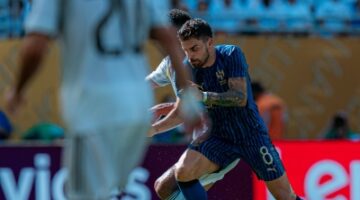 ثلاثي الهلال مُهدد بالغياب عن مواجهة باتشوكا
