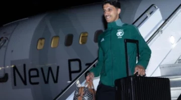 بعثة الأخضر تعود إلى الرياض بعد مشاركة تاريخية في الكأس الذهبية