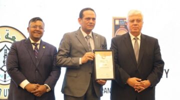 وزير التعليم العالي يكرِّم جامعة الأزهر لتقدمها في تصنيف QS ضمن أفضل 1200 جامعة على مستوى العالم