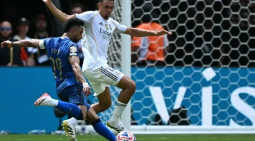 جماهير ليفربول تسخر من الظهور الأول لأرنولد مع ريال مدريد