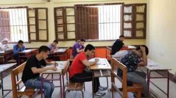 قبل امتحانات الثانوية العامة.. اختراق صفحة التعليم يثير جدلا في مصر