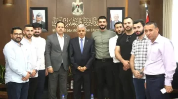 وزير التعليم الفلسطيني يبحث قضايا مرحلة الامتياز مع خريجي طب جامعة بوليتكنك فلسطين