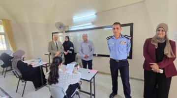 برفقة وزير التعليم.. الشرطة الفلسطينية تتفقد لجان امتحانات الثانوية العامة