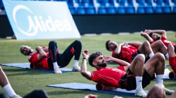 انتقال لاعب الأهلي إلى الزمالك بعد التواصل مع وكيله.. شوبير يعلنها – الجريدة