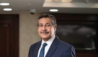 حسن غانم: بنك التعمير والإسكان حريص على دعم ومساندة التعليم الفني تماشيًا مع توجهات الدولة