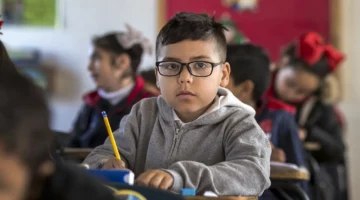 التعليم بدأ والفرصة ليك.. تسجيل الطلاب الجدد بنور هتضمن مستقبل أولادك كله سهل