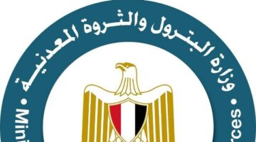 انقلاب بارج بحري بمنطقة جبل الزيت بخليج السويس